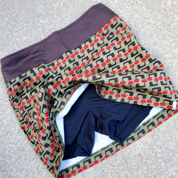 LIJA Multicolored Golf Skort - Size 8 (EUC) - Picture 5 of 7